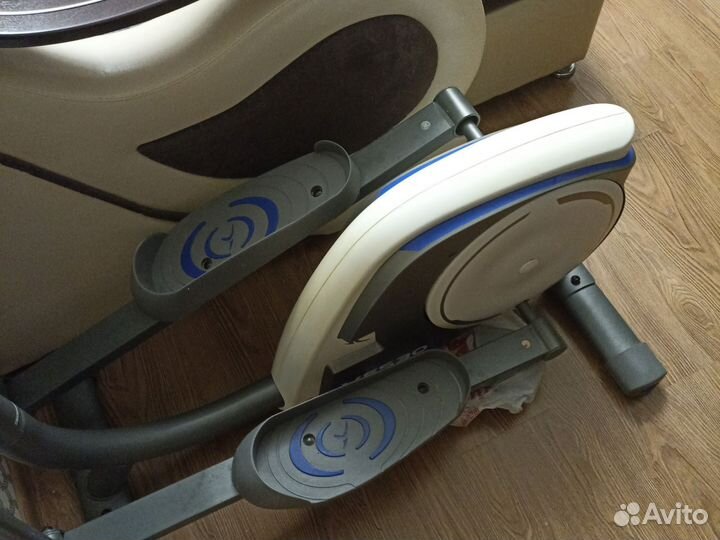 Эллиптический тренажер domyos