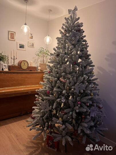 Ель искуственная литая заснеженная 210 см