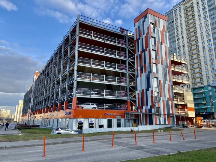 Машиноместо, 13 м²