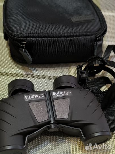 Бинокль Steiner Safari UltraSharp 10x25