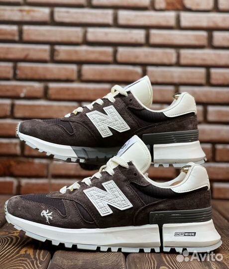 Кроссовки New Balance 1300