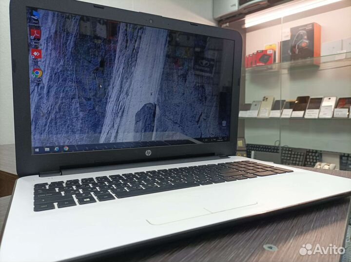 Ноутбук HP 15-ас040ur Celeron N3050/4Gb/SSD120