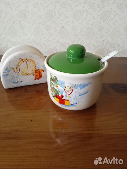 Сервиз (молочник, маслёнка, соусники)