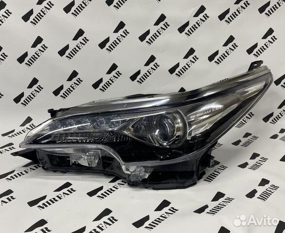 Фара левая Toyota Fortuner 2 2015-2020 Bi-beam Led