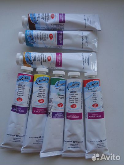 Акриловая художественная краска в тюбике
