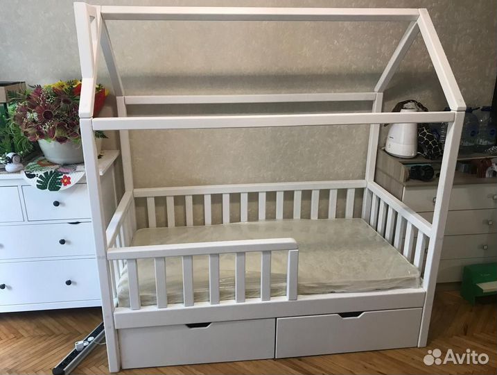 Детская кровать домик от 3х лет