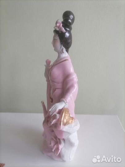 Ретро статуэтка фарфор гейша 20 см