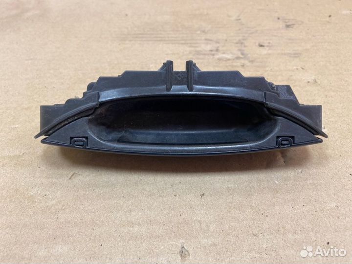 Ручка двери передняя левая Audi A3 8PA BZB 2008