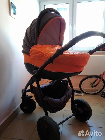 Продам детскую коляску