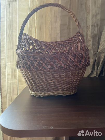 Корзина плетёная большая