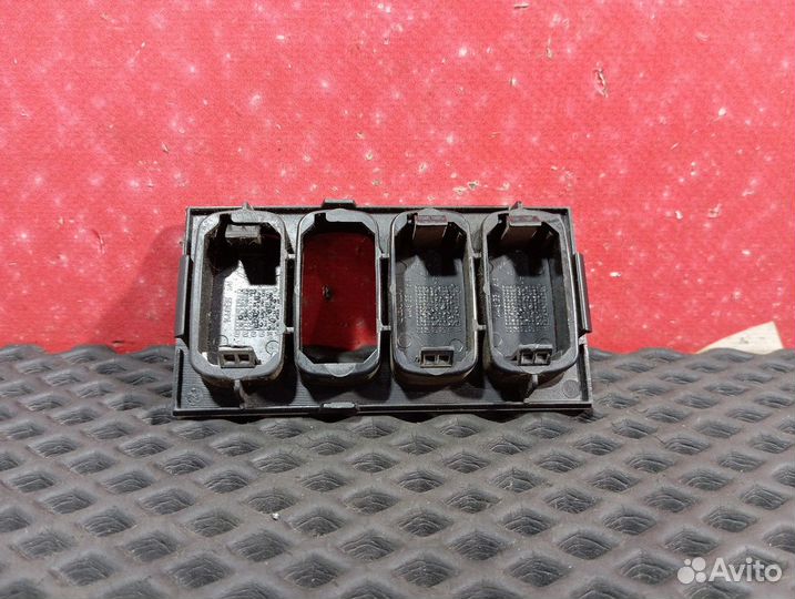 Заглушка кнопки Scania 5-series