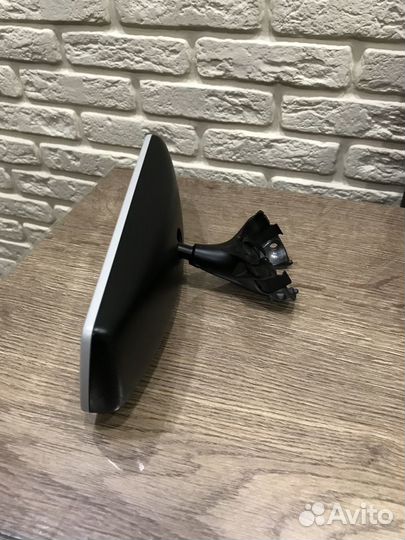 Оригинальное зеркало на ваг