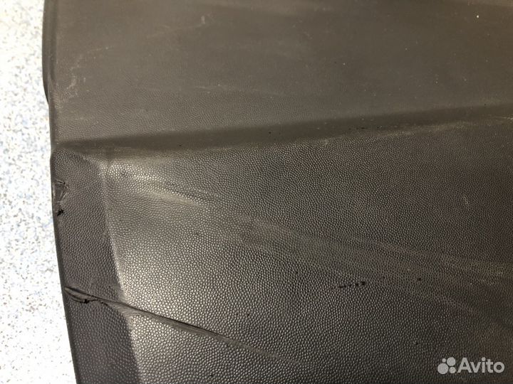 Молдинг задней левой двери Niva Chevrolet