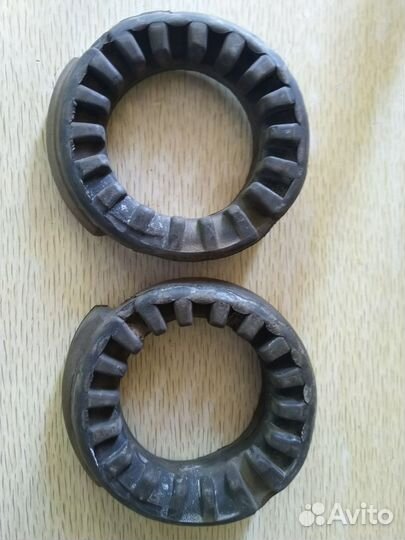 Проставки задние, верхние,Ауди 80 б4, оригинал