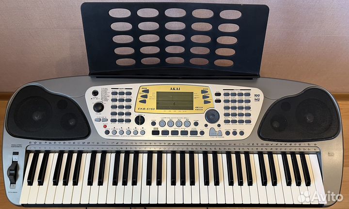 Синтезатор akai EKB-6160