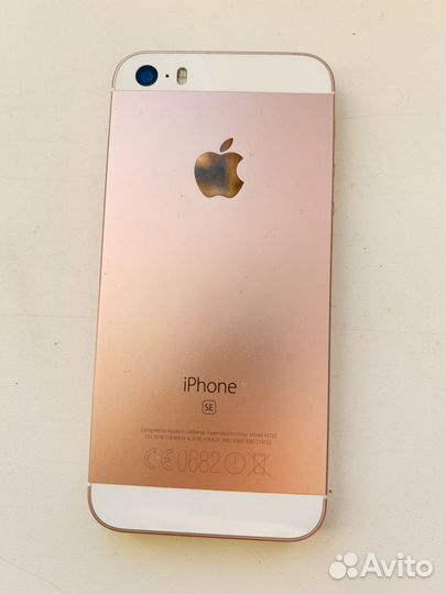 iPhone SE, 32 ГБ