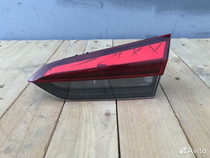 Skoda Rapid (NK6) 20- Фонарь LED внутренний R