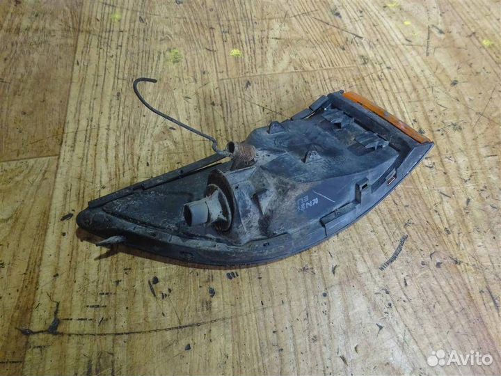 Указатель поворота левый Mitsubishi Lancer (C6) 1