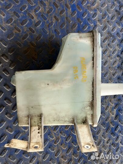 Бачок омывателя гур Nissan Bluebird Sylphy