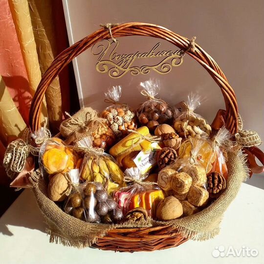 Съедобные букеты, фруктовые корзины