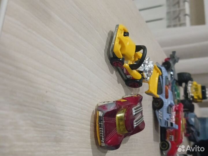 Машинки hotwheels