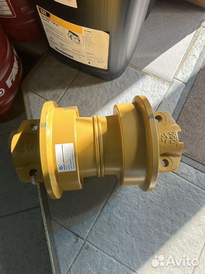 Каток Shantui SD16 16Y-40-09000 14X-30-00080