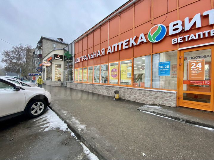 Аренда секции в ТЦ около жд Вокзала