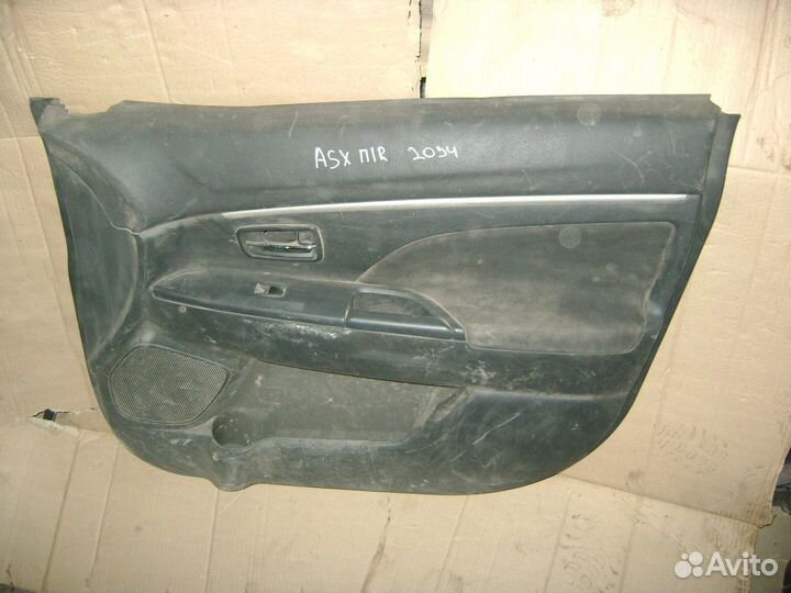 Обшивка двери передней правой Mitsubishi ASX