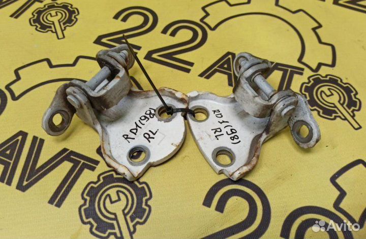 Петли двери задние левые Honda Cr-V RD1 B20B 2001