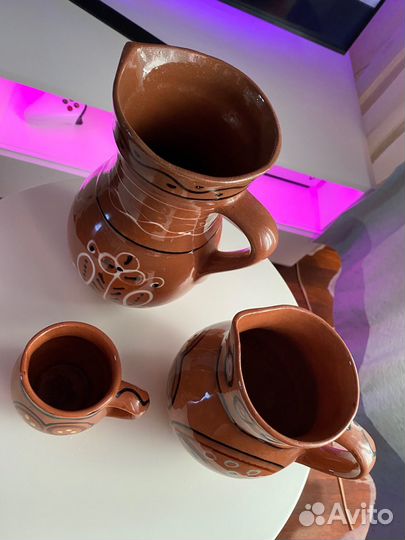 Набор кувшинов