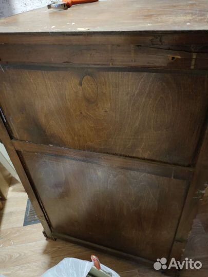 Старинный буфет