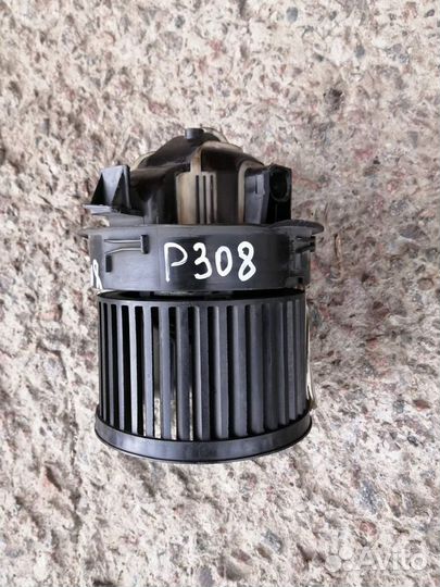 Моторчик Печки Пежо 308
