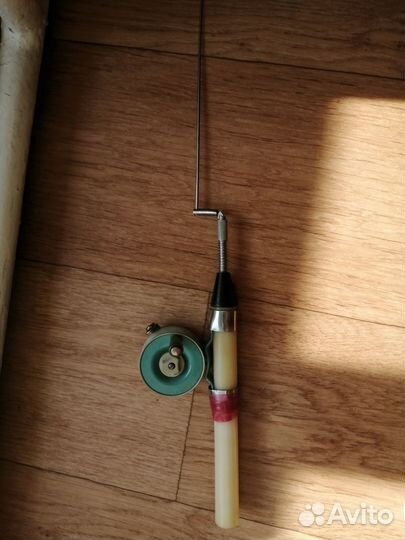 Зимняя удочка СССР с катушкой, блесны СССР