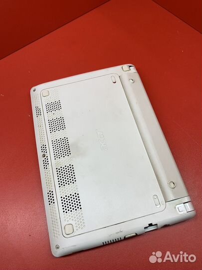 Нетбук Acer aspire one