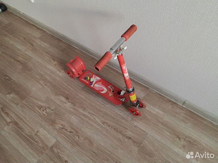 Самокат детский бу четырёх колёсный