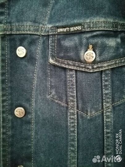 Джинсовая куртка