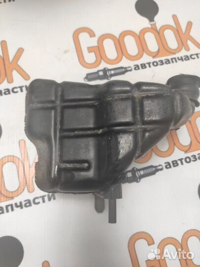 Резонатор воздушного фильтра Nissan Primera P11