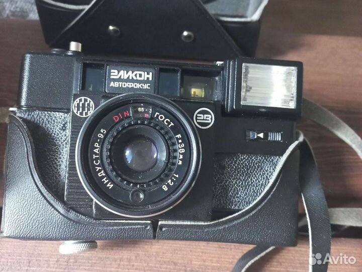 Пленочный фотоаппарат