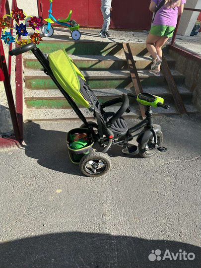 Трехколесный велосипед