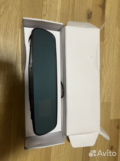 Зеркало заднего вида с видео регистратором