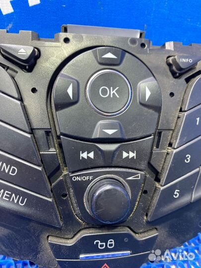 Панель управления магнитолой Ford Focus 3 седан