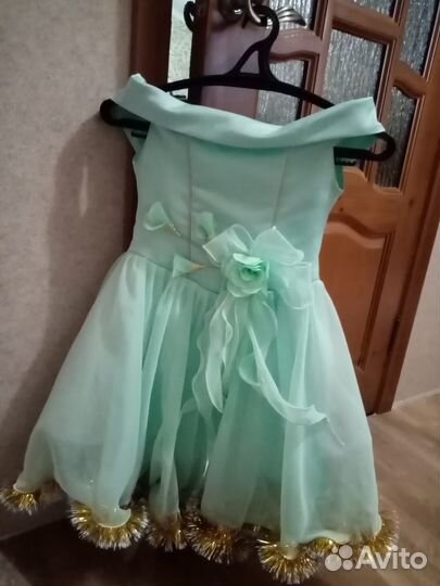 Продам праздничное платье
