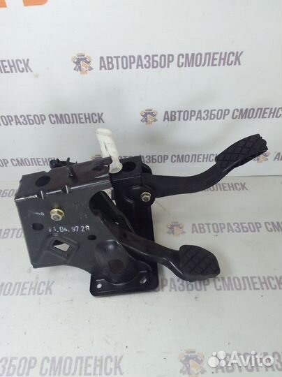 Педальный узел Volkswagen Golf Mk4 (1997—2006)