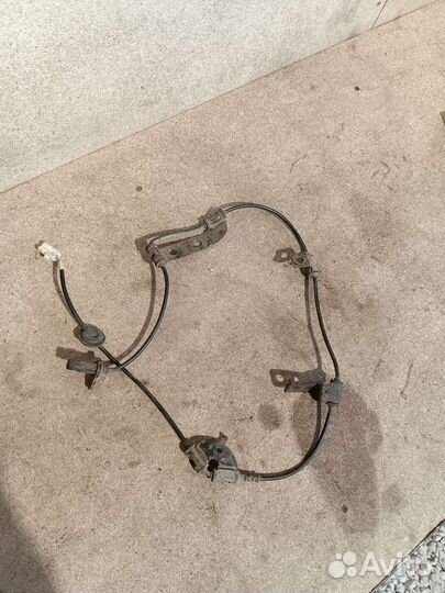 Датчик абс задний левый Kia Sportage 3