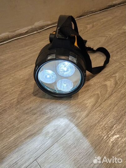 Фонарь светодиодный аккумуляторный