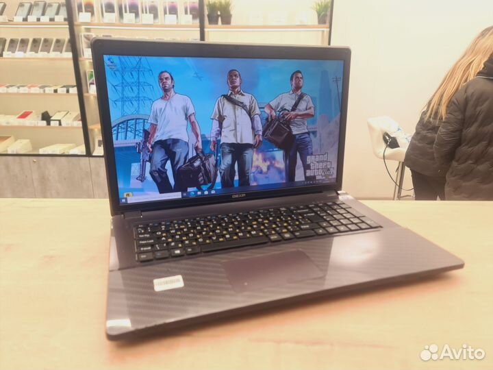 Ноутбук для игр17.3 Core i7+Nvidia 940M/16gb/SSD