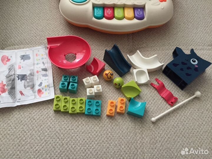 Развивающий игровой музыкальный столик