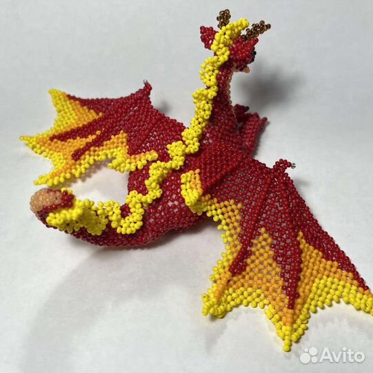 Дракон из бисера