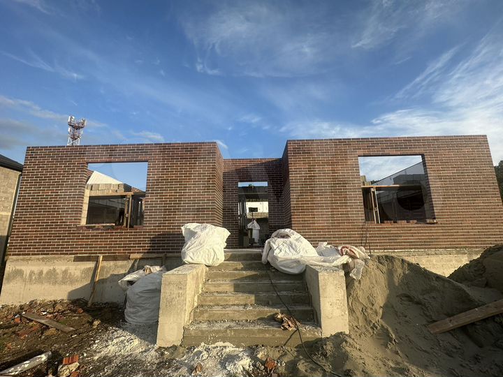 Дом 135 м² на участке 5 сот.