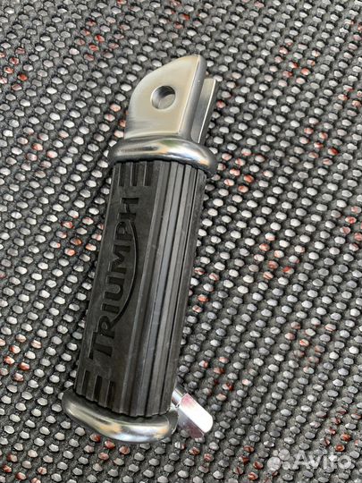 Разные пэги пеги подножки Triumph